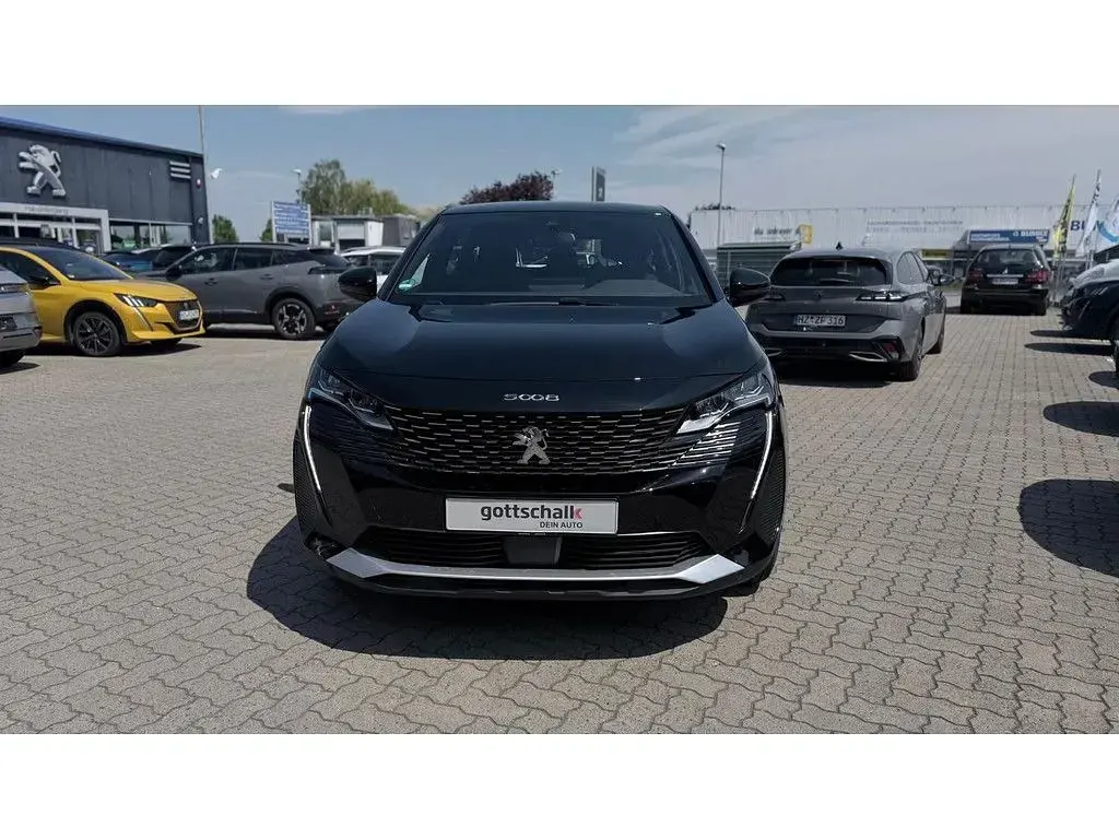 Gebraucht Peugeot 5008 Active 131 PS (96 kW) 2024 Schwarz SUV