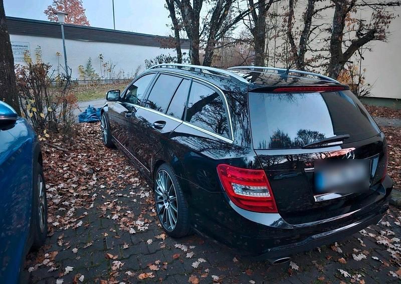 Gebraucht Mercedes C230 204 PS (150 kW) 2008 Schwarz Kombi
