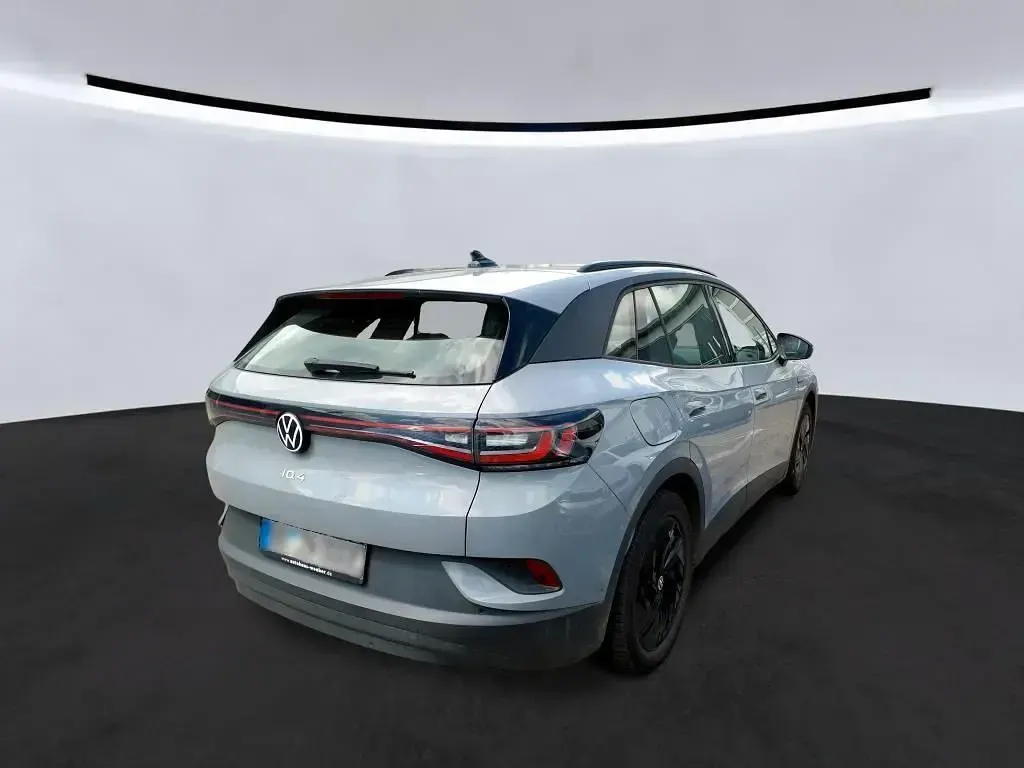 Gebraucht VW ID.4 Pro Performance 150 kW (204 PS) 2023 Mondsteingrau SUV