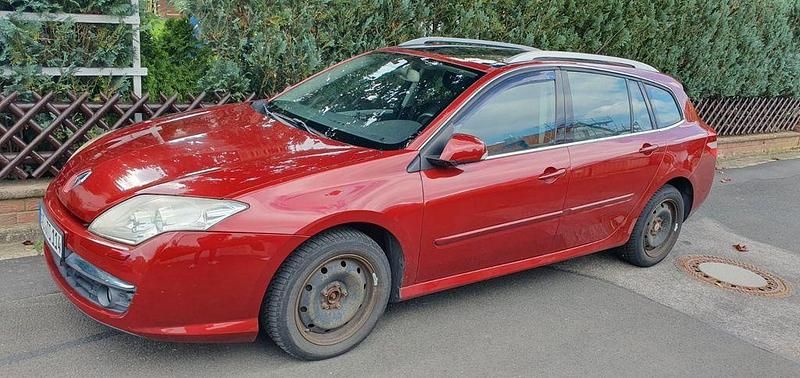 Rot Gebraucht 2008 Renault Laguna GrandTour Expression Kombi | 4.999 € - Bild 1/3