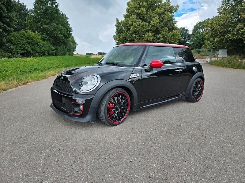 Gebraucht Mini John Cooper Works 280 PS (205 kW) 2011 Schwarz Kleinwagen