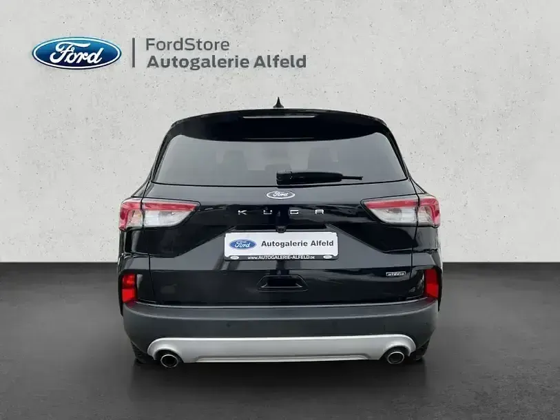 Gebraucht Ford Kuga Titanium 225 PS (165 kW) 2022 Schwarz SUV