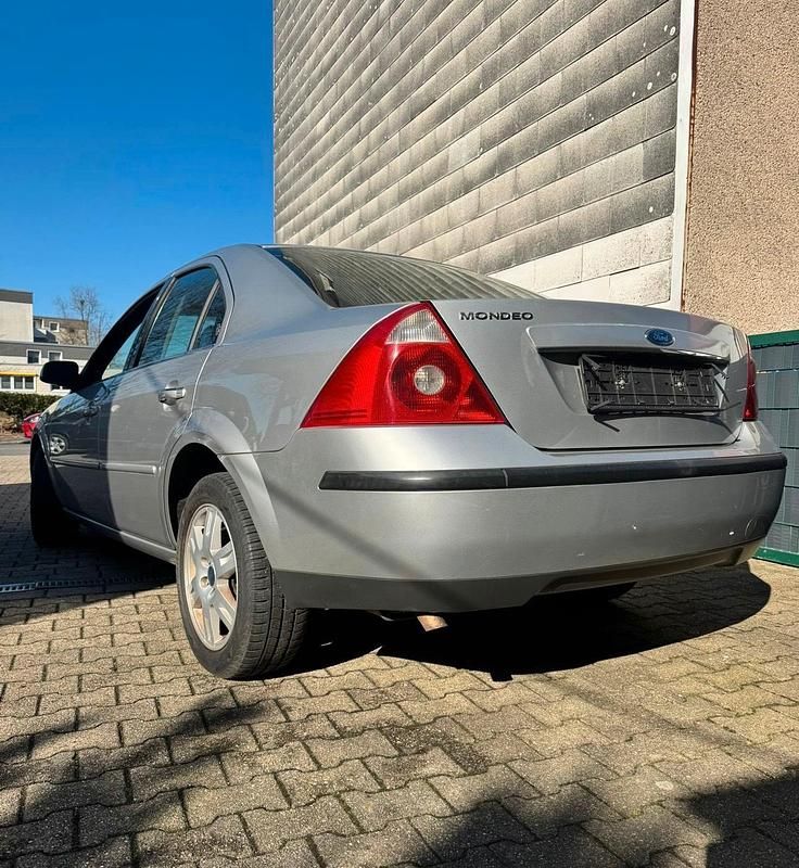 Gebraucht Ford Mondeo 110 PS (80 kW) 2003 Grau Coupé