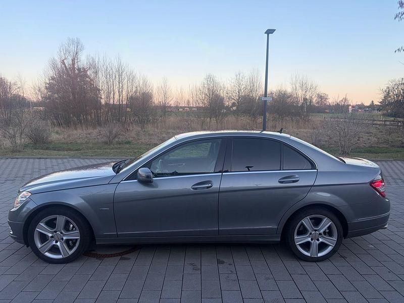Gebraucht Mercedes C350 Avantgarde 231 PS (169 kW) 2010 Grau Limousine