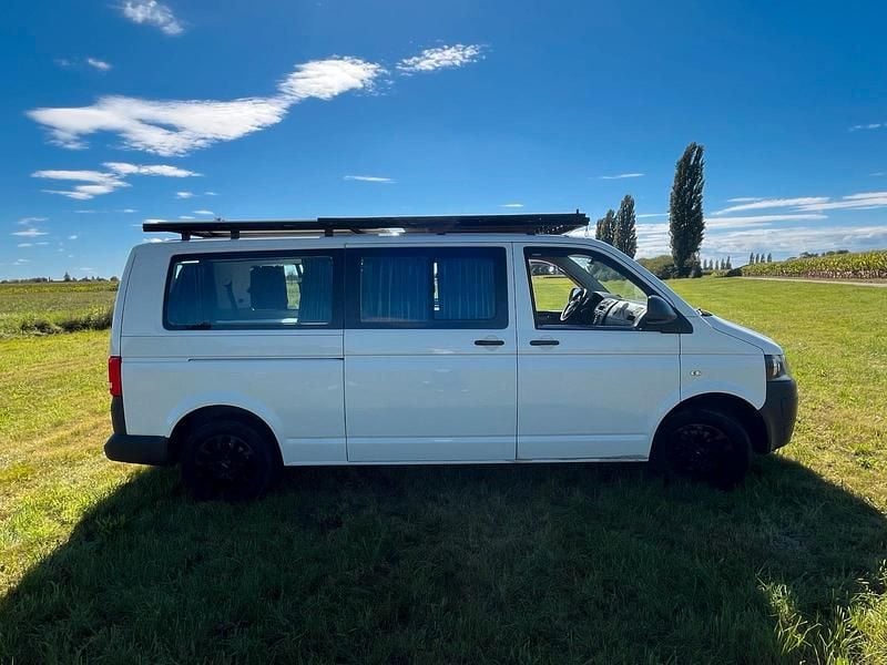 Weiß Gebraucht 2010 VW T5 Van | 15.900 € (Teuer) - Bild 1/4
