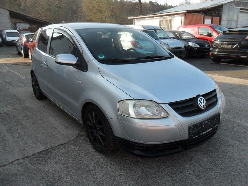 Gebraucht VW Fox Basis 54 PS (39 kW) 2005 Silber Kleinwagen