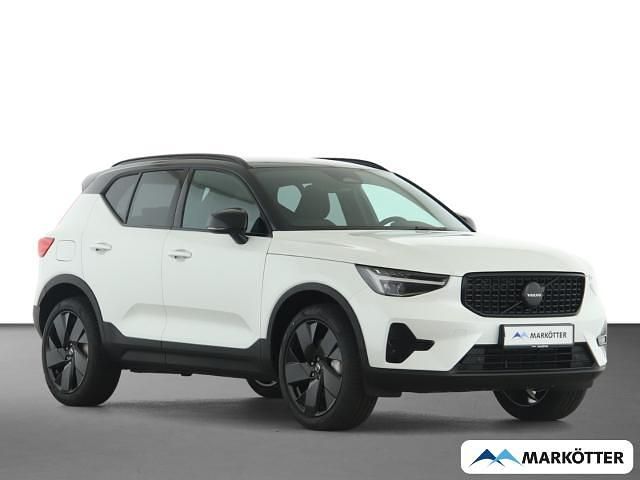 Neu Volvo XC40 Plus 163 PS (119 kW) 2026 Weiss SUV