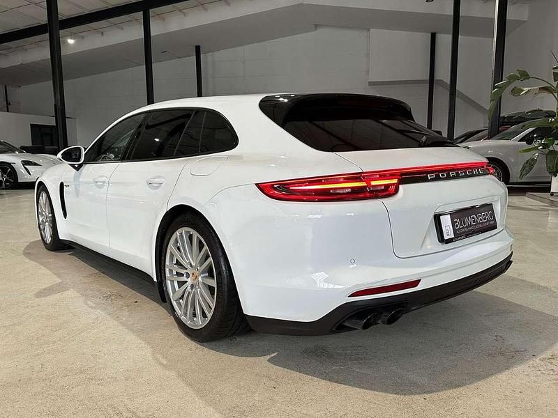 Gebraucht Porsche Panamera Sport Turismo 462 PS (339 kW) 2018 Pure white/weiss Kombi