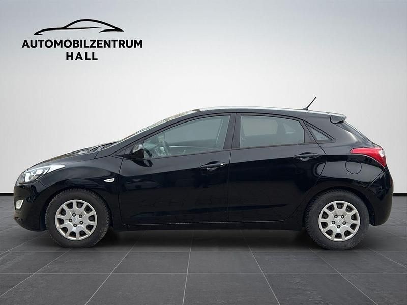 Gebraucht Hyundai i30 110 PS (80 kW) 2013 Schwarz Limousine