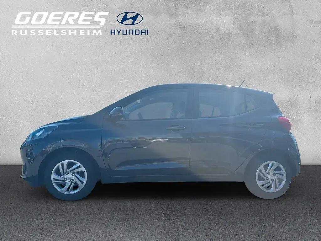 Gebraucht Hyundai i10 63 PS (46 kW) 2025 Grau Kleinwagen
