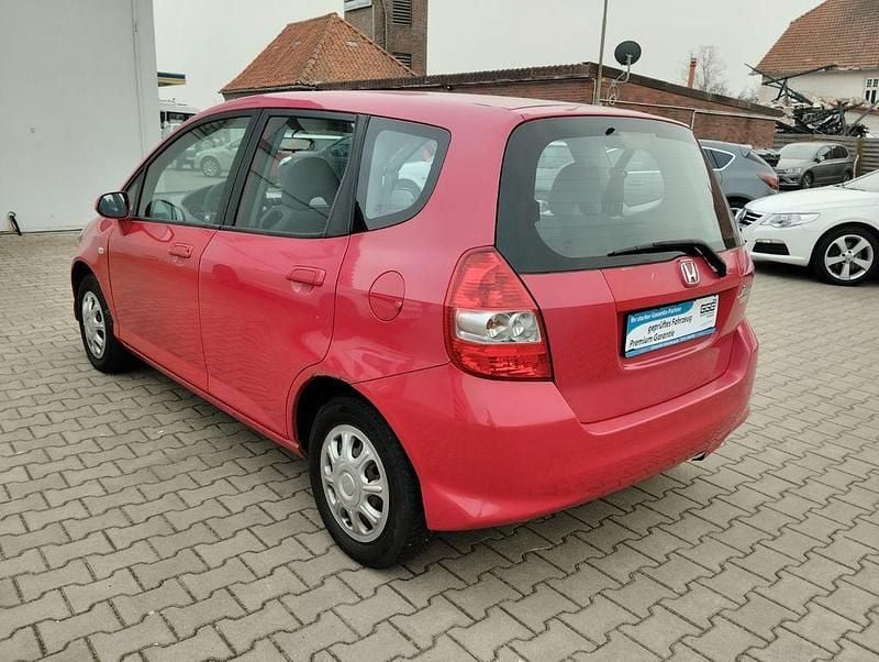 Gebraucht Honda Jazz 77 PS (56 kW) 2008 Rot Kleinwagen