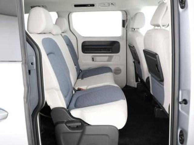 Gebraucht VW ID. Buzz Pro 210 kW (286 PS) 2025 Monosilber metallic Van / Kleinbus