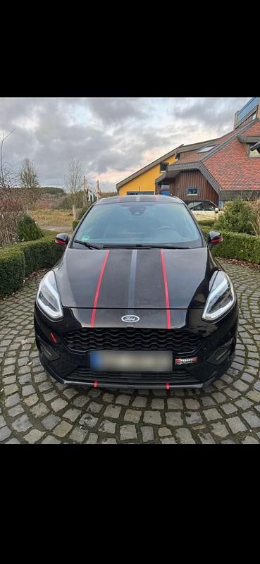 Gebraucht Ford Fiesta 140 PS (102 kW) 2019 Schwarz Kleinwagen