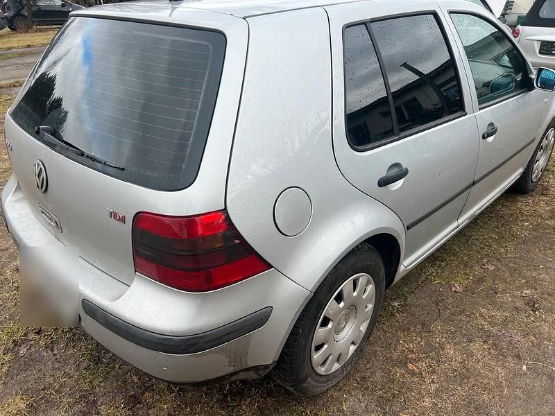 Gebraucht VW Golf IV 116 PS (85 kW) 2003 Silber Kleinwagen