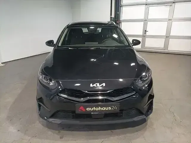 Gebraucht Kia Ceed Sportswagon Vision 160 PS (117 kW) 2023 Schwarz Kombi