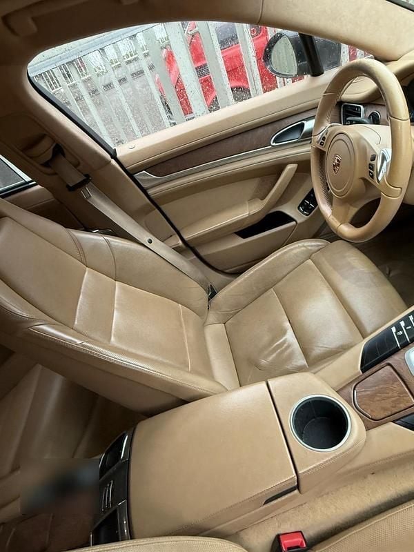 Gebraucht Porsche Panamera 400 PS (294 kW) 2010 Braun Kleinwagen