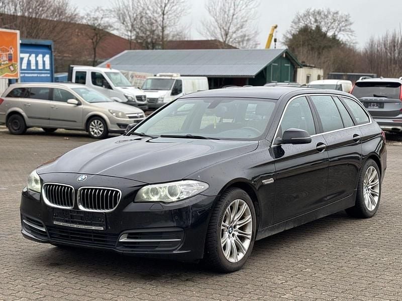 Gebraucht BMW 530 Performance 258 PS (189 kW) 2014 Schwarz Kombi