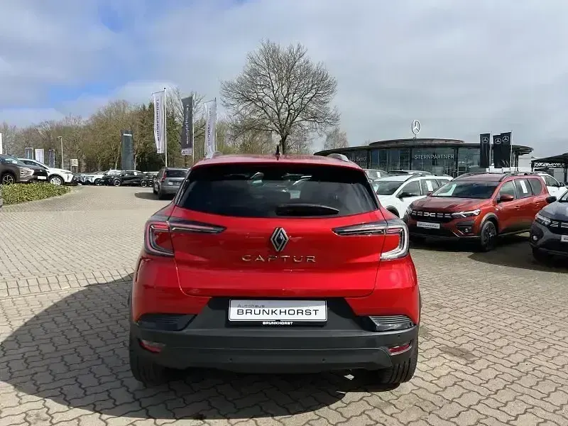Gebraucht Renault Captur Techno 140 PS (102 kW) 2025 Rot (dezirrot) SUV