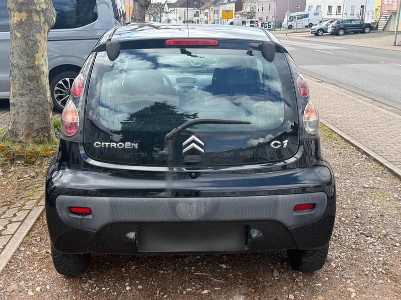 Gebraucht Citroën C1 68 PS (50 kW) 2010 Schwarz Kleinwagen