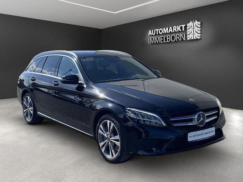 Gebraucht Mercedes C300e 320 PS (235 kW) 2020 Schwarz Limousine