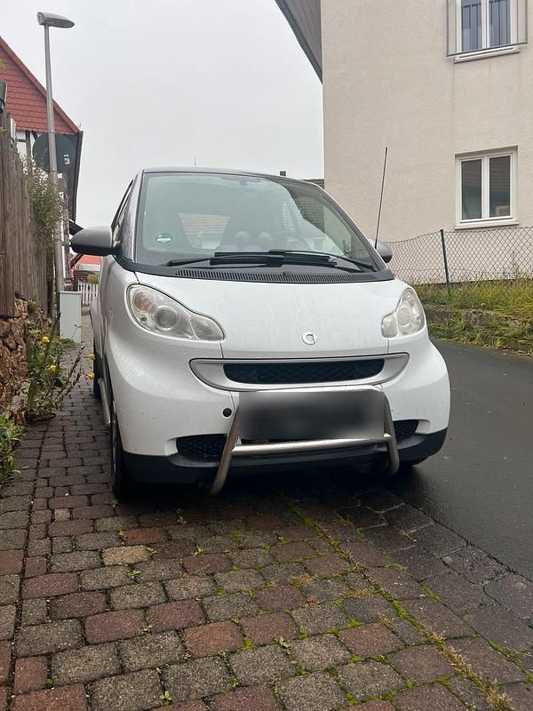 Weiß Gebraucht 2009 Smart ForTwo Coupé Kleinwagen | 2.999 € (Guter Preis) - Bild 1/4