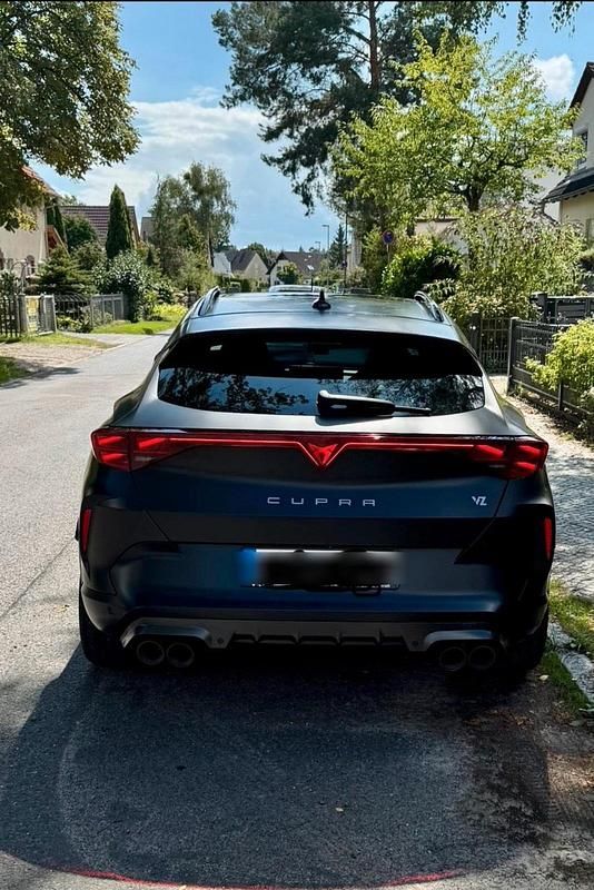 Schwarz Gebraucht 2024 Cupra Formentor VZ3 SUV | 48.700 € - Bild 1/4