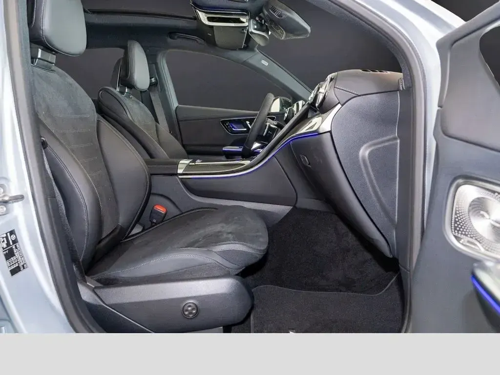 Gebraucht Mercedes GLC300e 197 PS (144 kW) 2026 Silber SUV