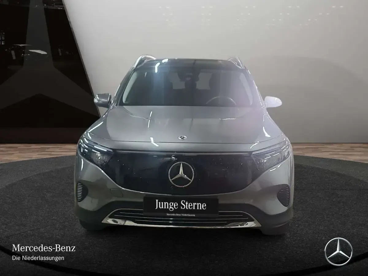 Gebraucht Mercedes EQB250 139 kW (190 PS) 2025 Mountain grau SUV