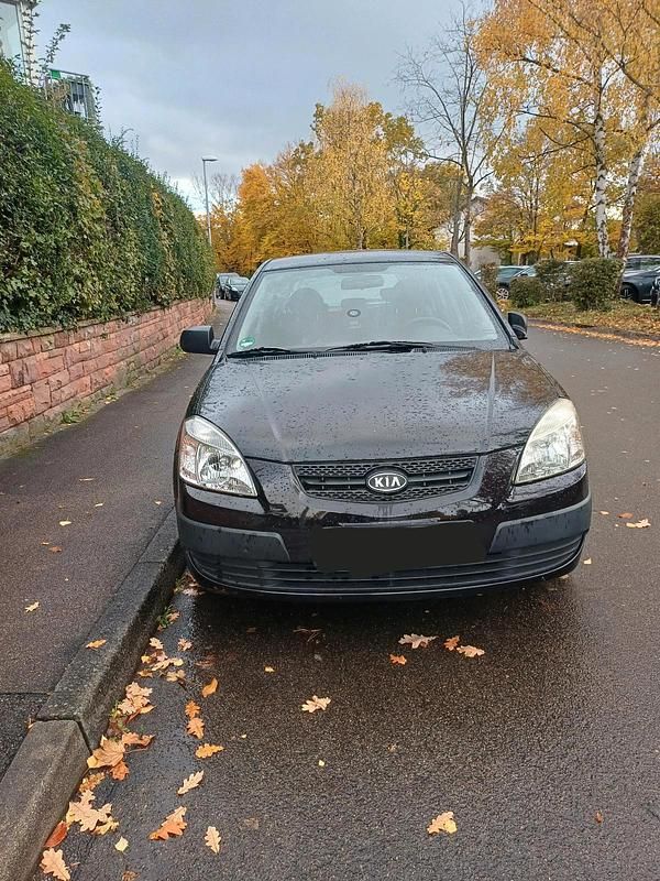 Schwarz Gebraucht 2009 Kia Rio Basis Limousine | 3.500 € (Fairer Preis) - Bild 1/4
