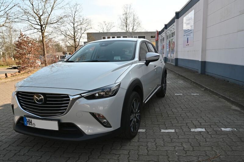 Grau Gebraucht 2017 Mazda CX-3 Sports-Line SUV | 15.200 € (Guter Preis) - Bild 1/4