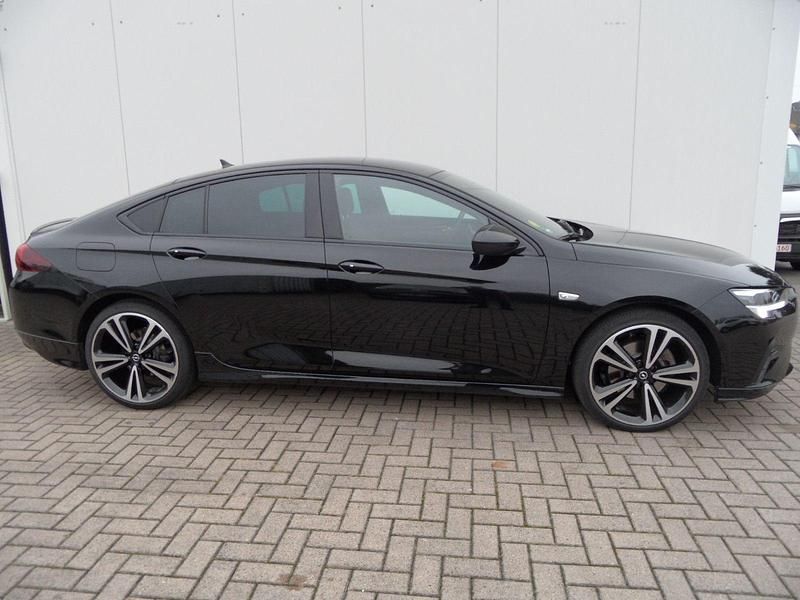 Gebraucht Opel Insignia Ultimate 174 PS (127 kW) 2021 Metallic