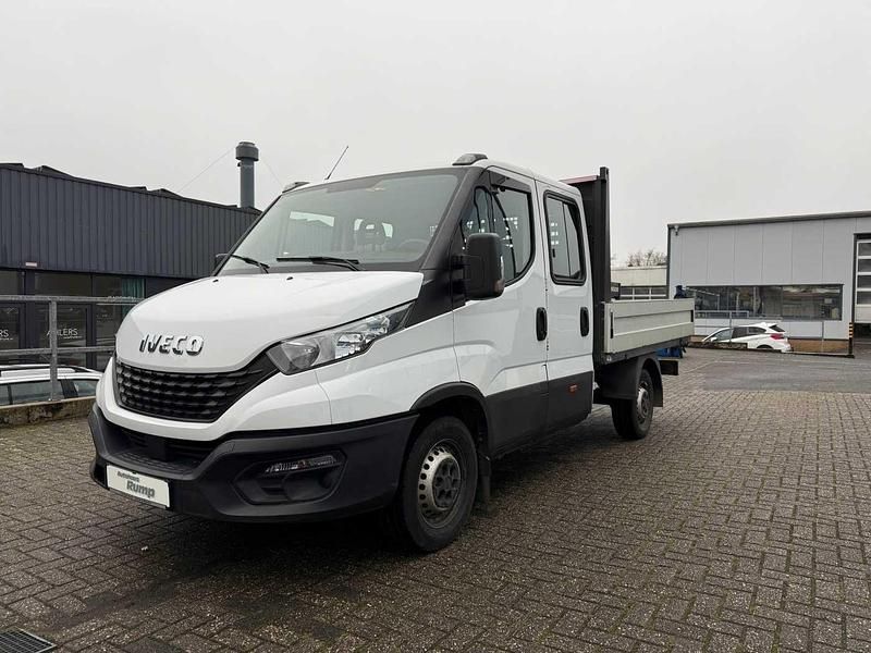 Second-hand Iveco Daily 116 CP (85 kW) 2020 Alb Berlinǎ