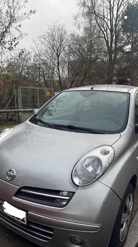 Silber Gebraucht 2005 Nissan Micra Kleinwagen | 3.700 € (Fairer Preis) - Bild 1/4