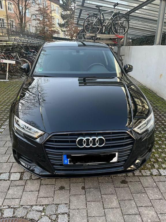 Gebraucht Audi A3 Sport 150 PS (110 kW) 2018 Schwarz Limousine