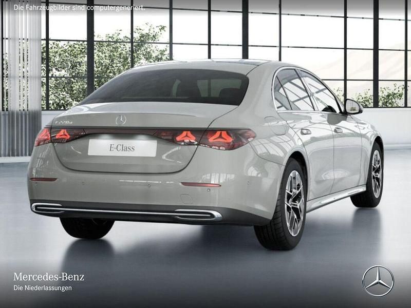 Gebraucht Mercedes E220 Avantgarde 197 PS (144 kW) 2026 Grau Limousine