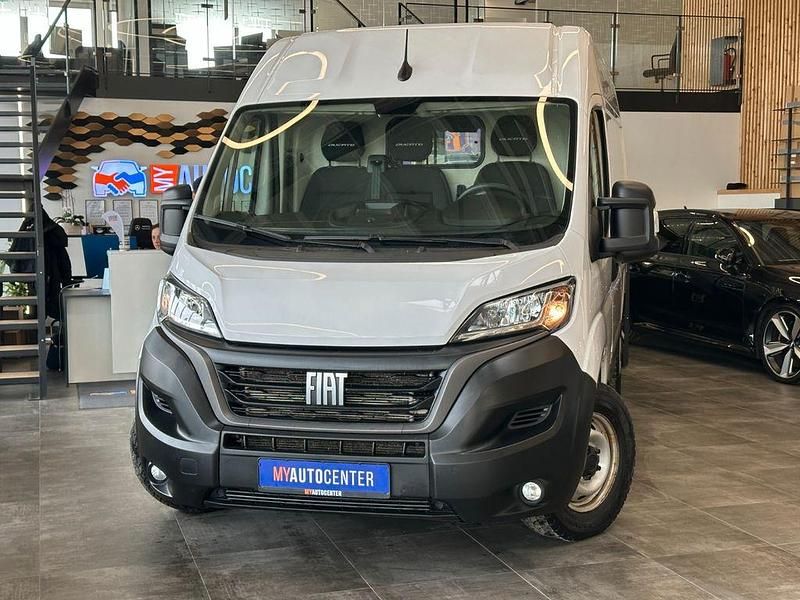 Gebraucht Fiat Ducato 140 PS (102 kW) 2023 Weiß Van