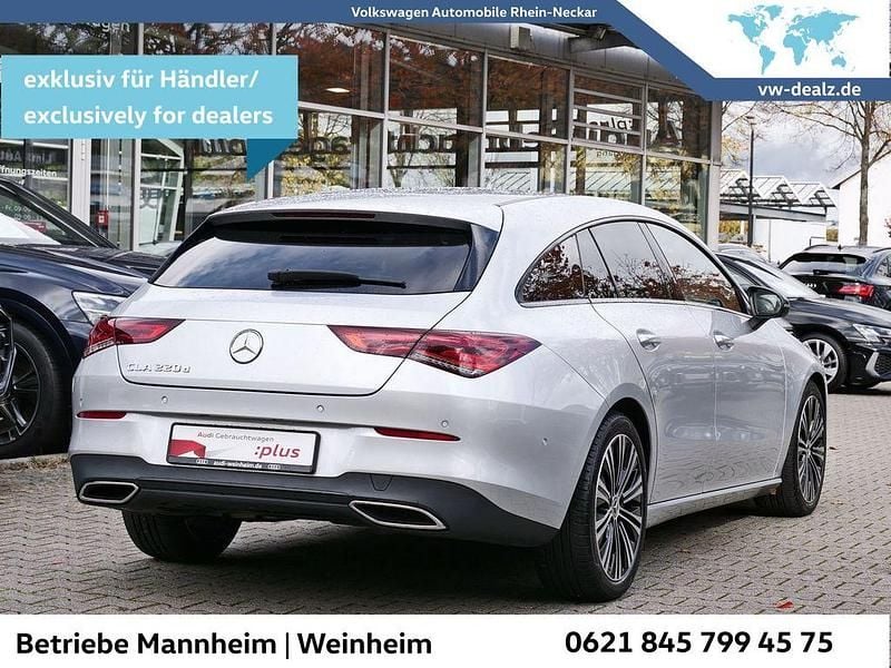 Gebraucht Mercedes CLA220 Shooting Brake 190 PS (139 kW) 2023 Silber Kombi