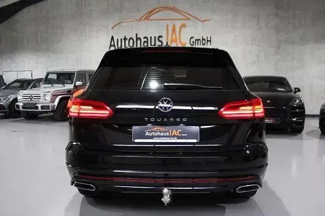 Gebraucht VW Touareg R-line 340 PS (250 kW) 2023 Schwarz SUV