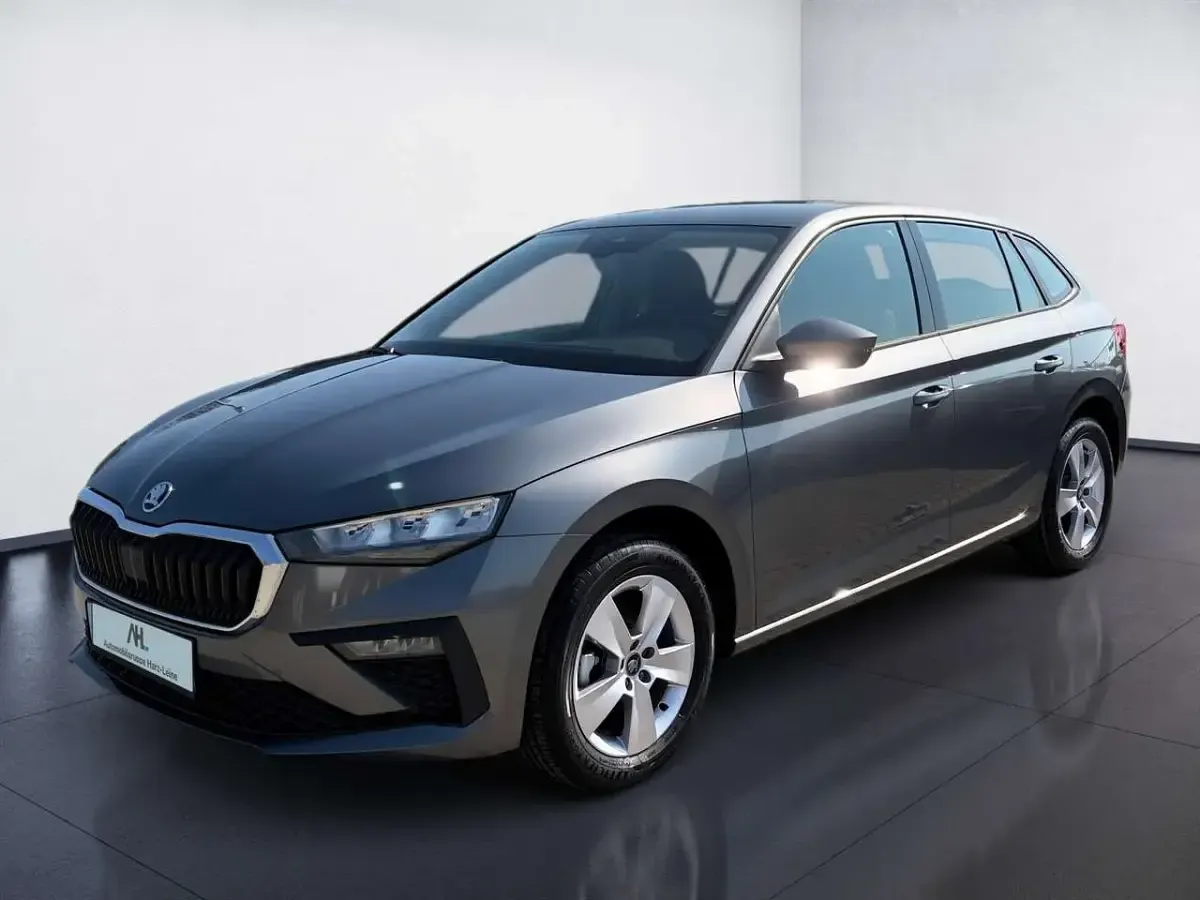 Neu Skoda Scala Selection 116 PS (85 kW) 2026 Graphitegrau metallic Kleinwagen