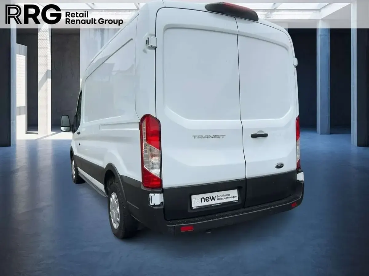Gebraucht Ford Transit Trend 131 PS (96 kW) 2022 Frost weiss Van