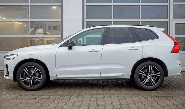 Gebraucht Volvo XC60 145 PS (106 kW) 2022 SUV
