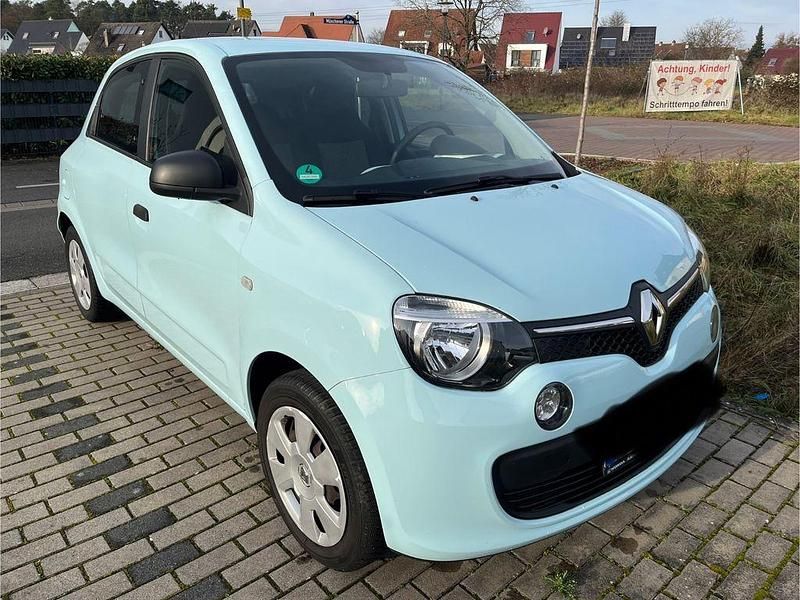 Blau Gebraucht 2017 Renault Twingo Life Kleinwagen | 6.400 € (Guter Preis) - Bild 1/4