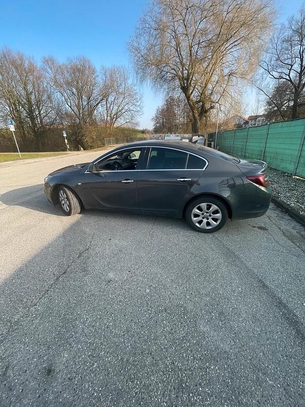 Gebraucht Opel Insignia 194 PS (142 kW) 2014 Grau Limousine