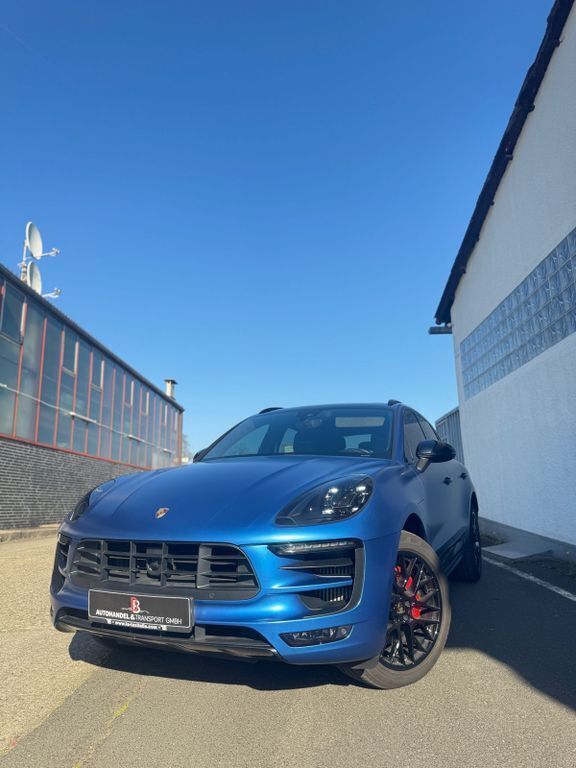 Schwarz Gebraucht 2016 Porsche Macan Turbo SUV | 34.299 € (Guter Preis) - Bild 1/4