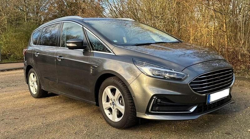 Gebraucht Ford S-MAX Titanium 190 PS (139 kW) 2020 Grau Van / Kleinbus