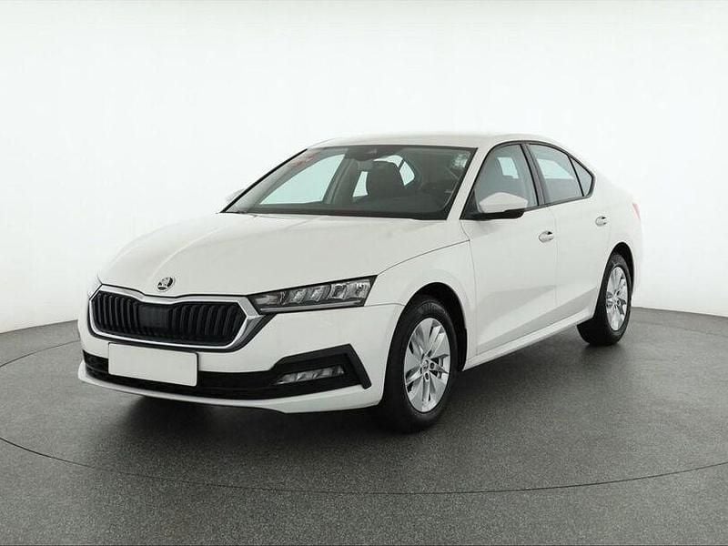 Gebraucht Skoda Octavia 150 PS (110 kW) 2023 Candyweiss Limousine