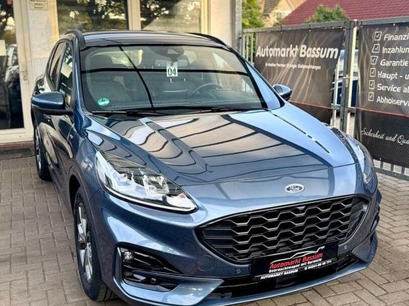 Gebraucht Ford Kuga ST-Line 150 PS (110 kW) 2022 Chrome blue (metallic) SUV