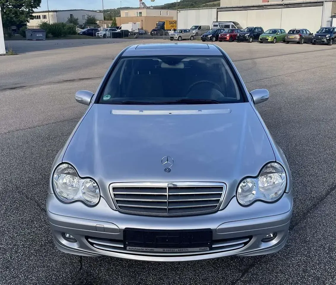 Gebraucht Mercedes C200 163 PS (119 kW) 2006 Silber Limousine