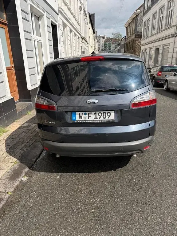Second-hand Ford S-MAX S 160 CP (117 kW) 2009 Albastru Monovolum