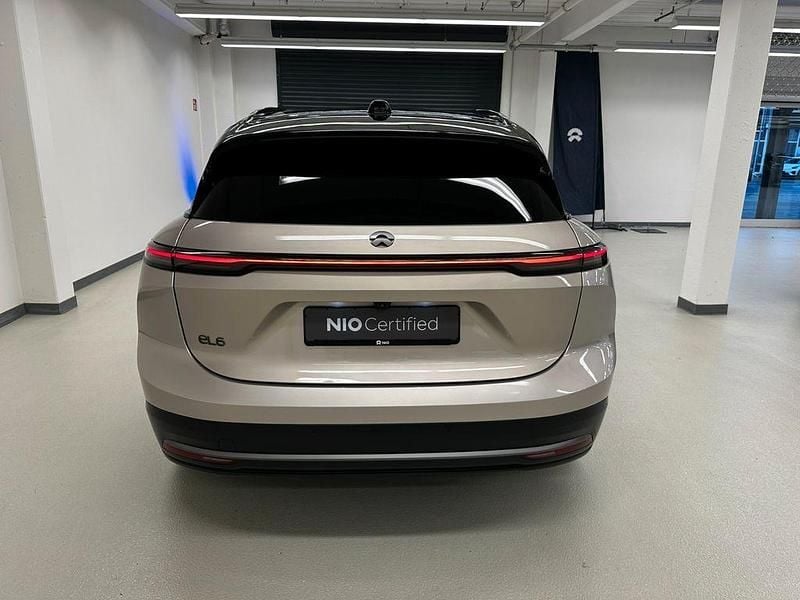 Gebraucht Nio EL6 359 kW (489 PS) 2023 Gold SUV